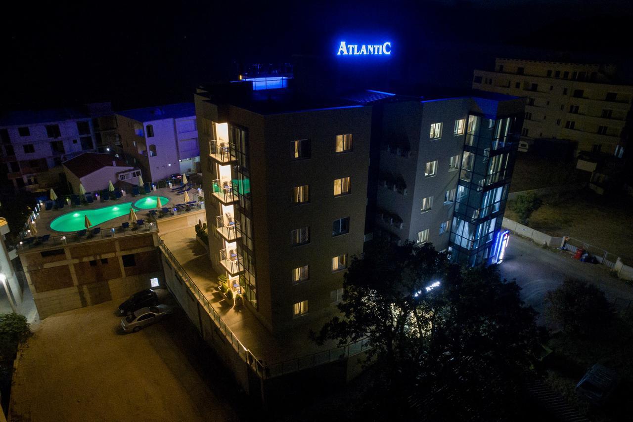 Atlantic Hotel Dobra Voda Buitenkant foto